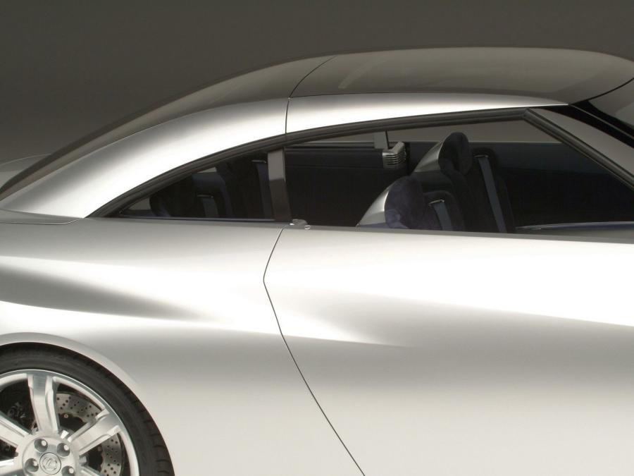  Lexus LF-C Concept 2004 года  (фото 43 из 112)